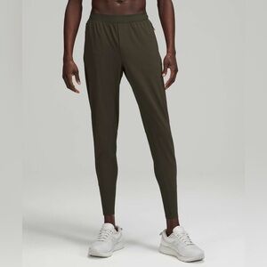 Lululemon Surge Hybrid Pant size small